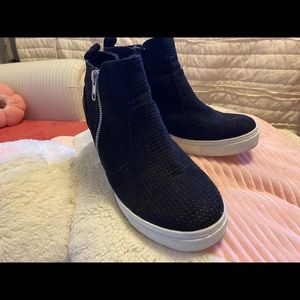 Black double zipper booties